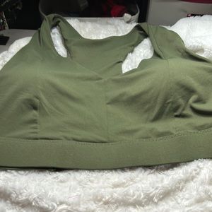 Fabletics sports bra